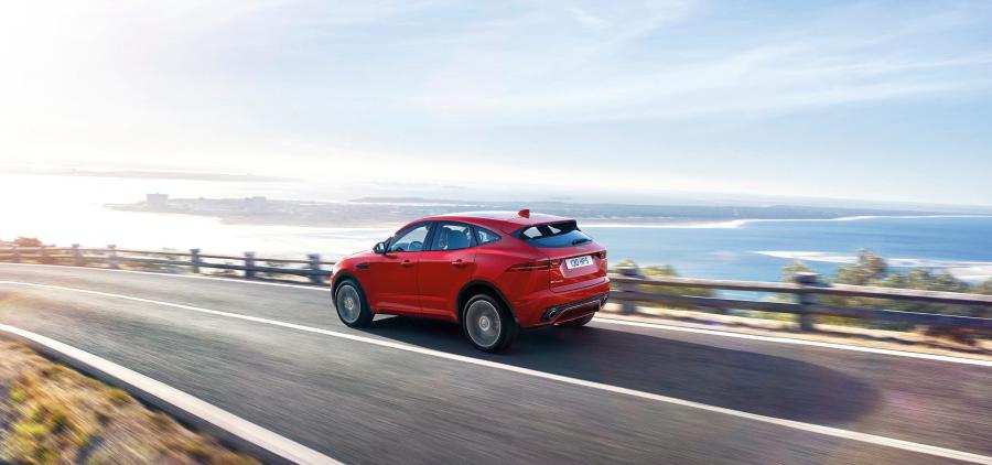  Jaguar E-Pace R-Dynamic First Edition 2017 года  (WW) (фото 15 из 49)